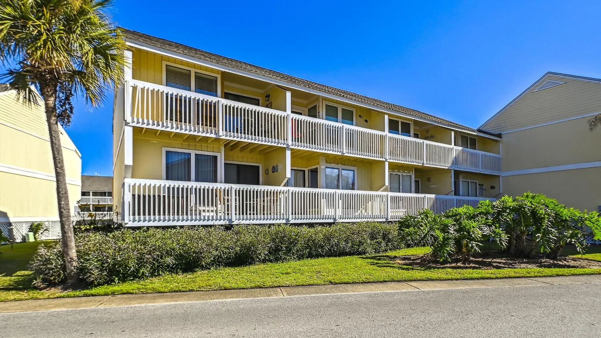 Sandpiper Cove 8245- By Holiday Isle Properties Destin