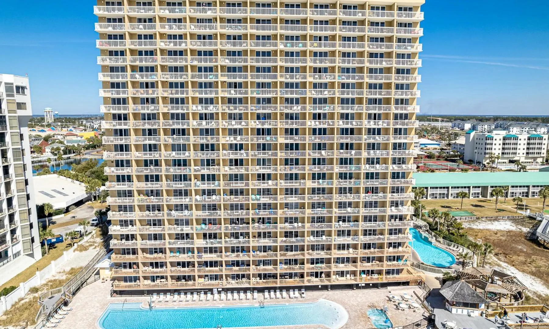Sandpiper Cove 8245- By Holiday Isle Properties Destin
