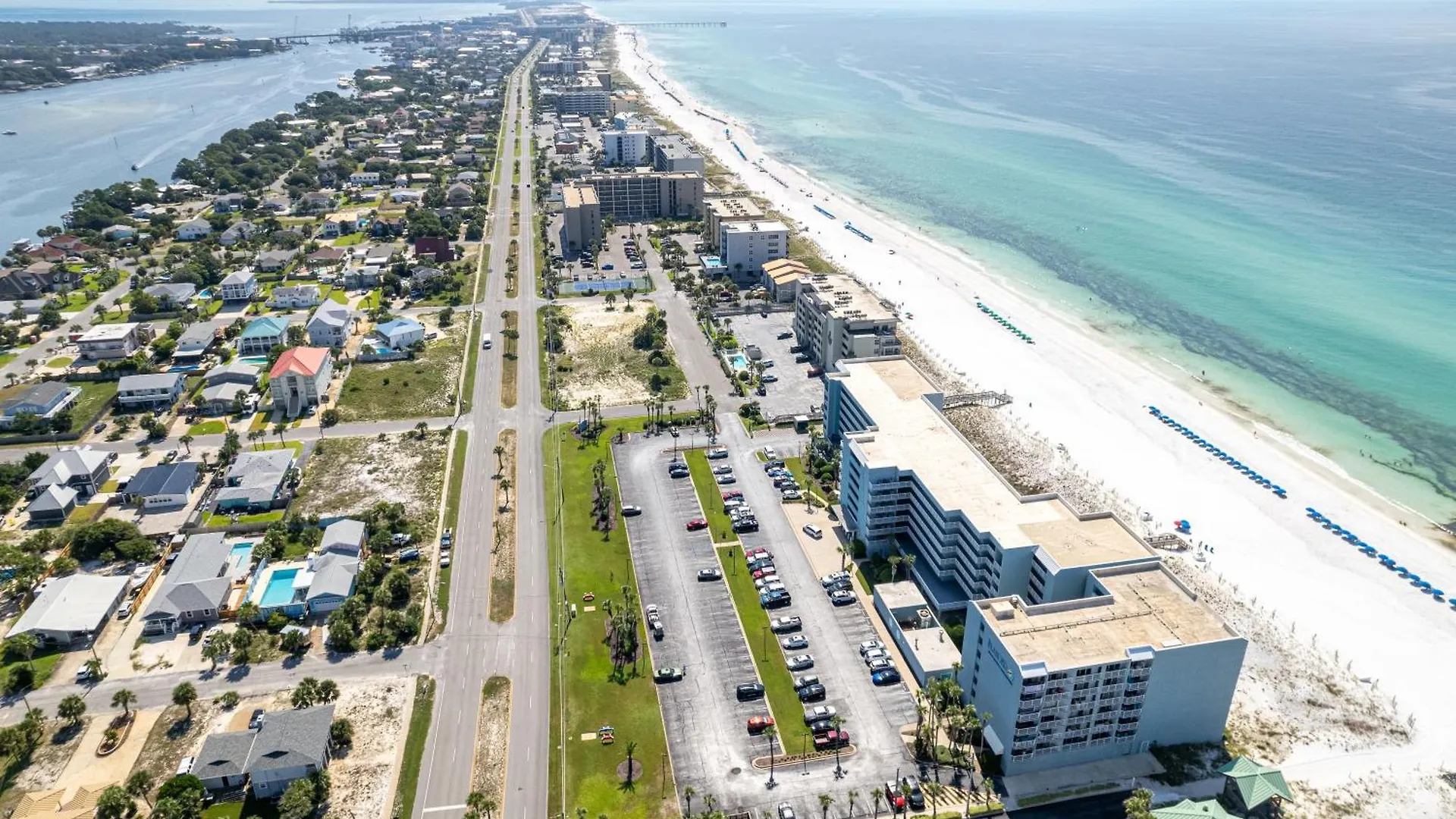 Apartment Sandpiper Cove 8245- By Holiday Isle Properties Destin