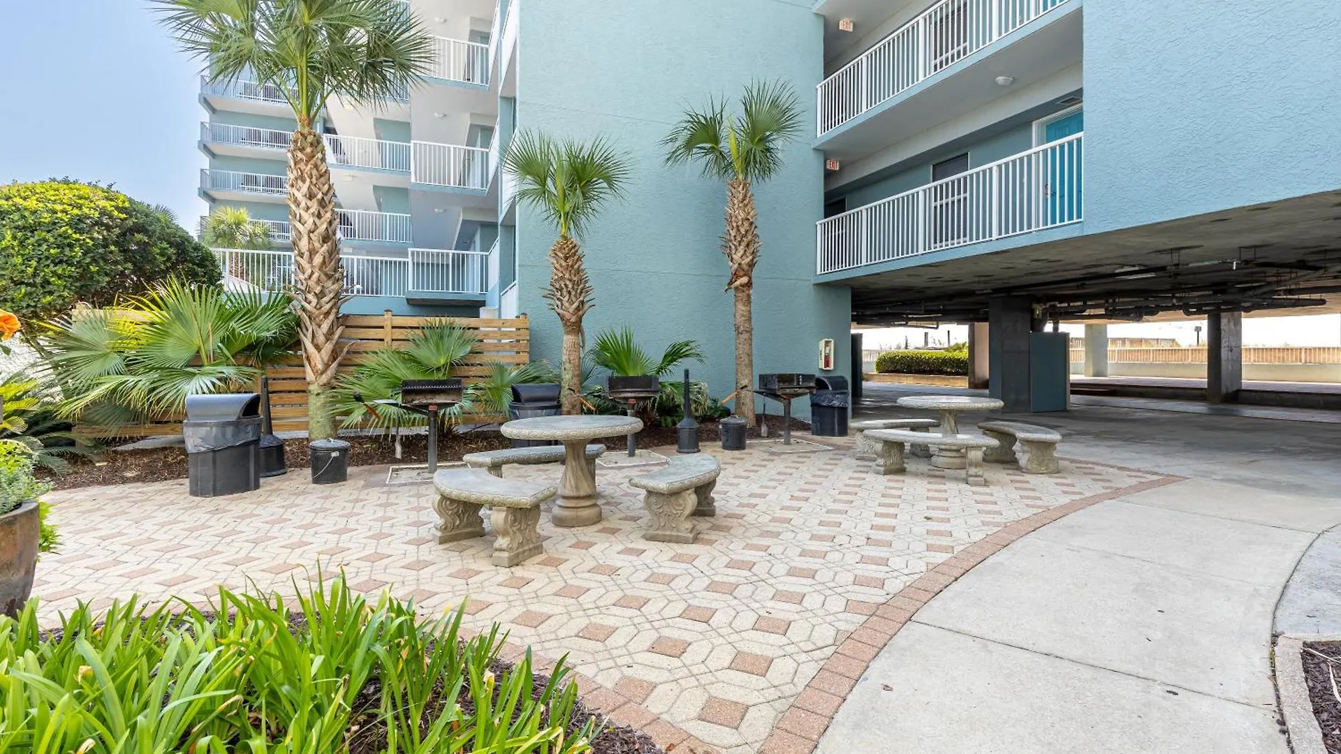 Sandpiper Cove 8245- By Holiday Isle Properties Destin