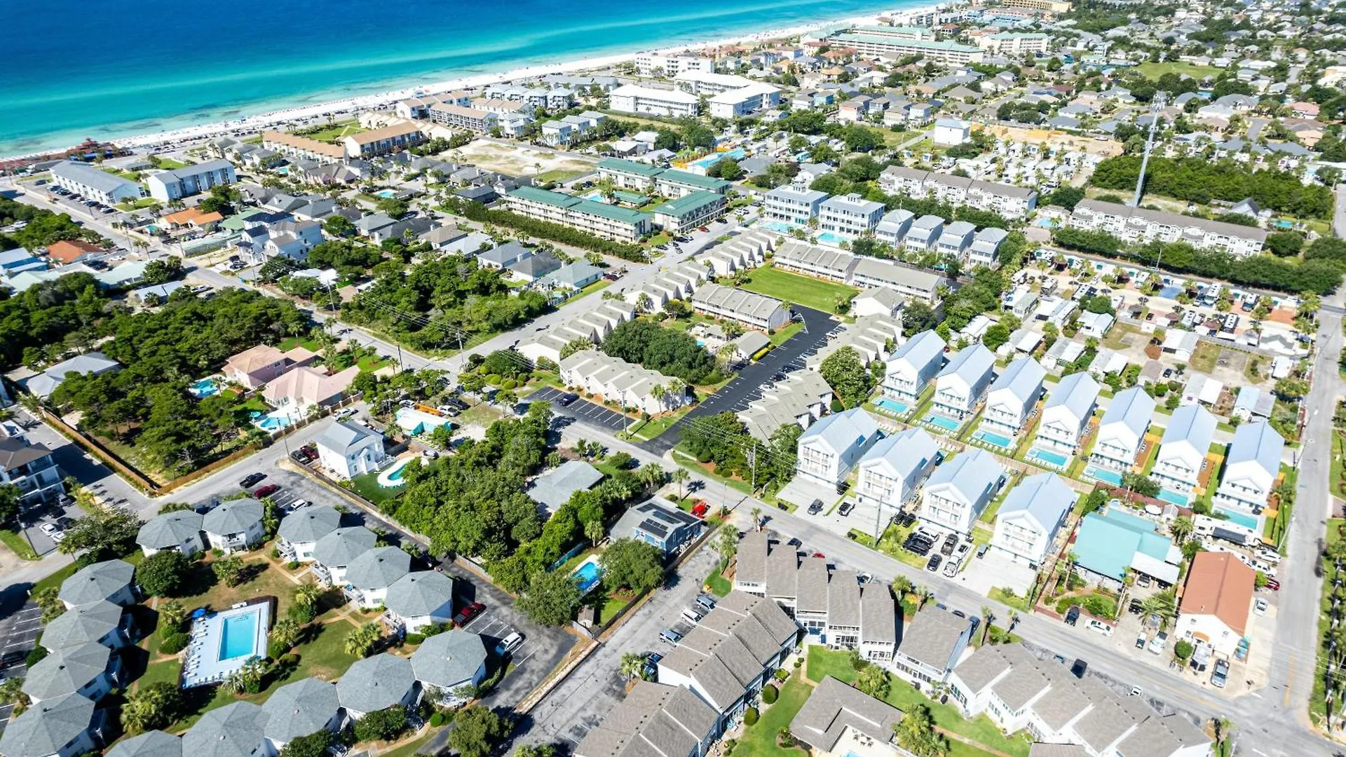 Apartment Sandpiper Cove 8245- By Holiday Isle Properties Destin